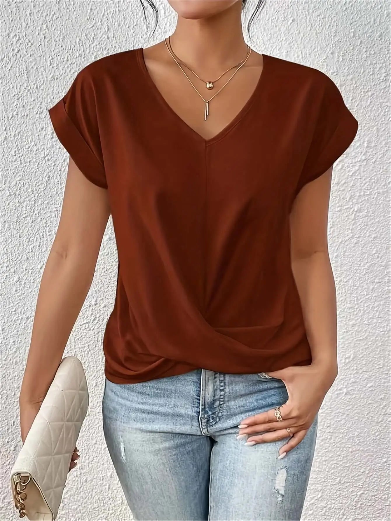 Sahira – Damen T-Shirt mit herzförmigem Ausschnitt
