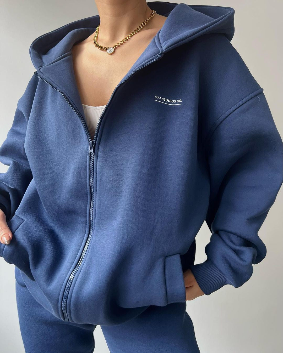 Damen lässiger Oversized Hoodie mit durchgehendem Reißverschluss und praktischen Kängurutaschen WW
