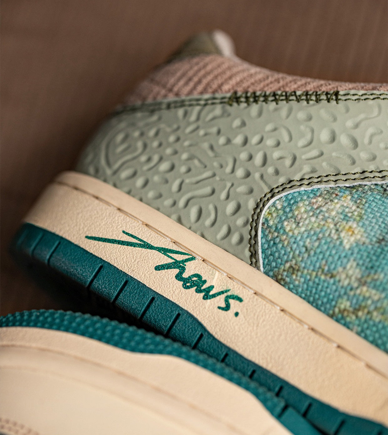 Stilvolle Damen & Herren Kunst-Sneakers mit Mandelblüten-Print – Arta
