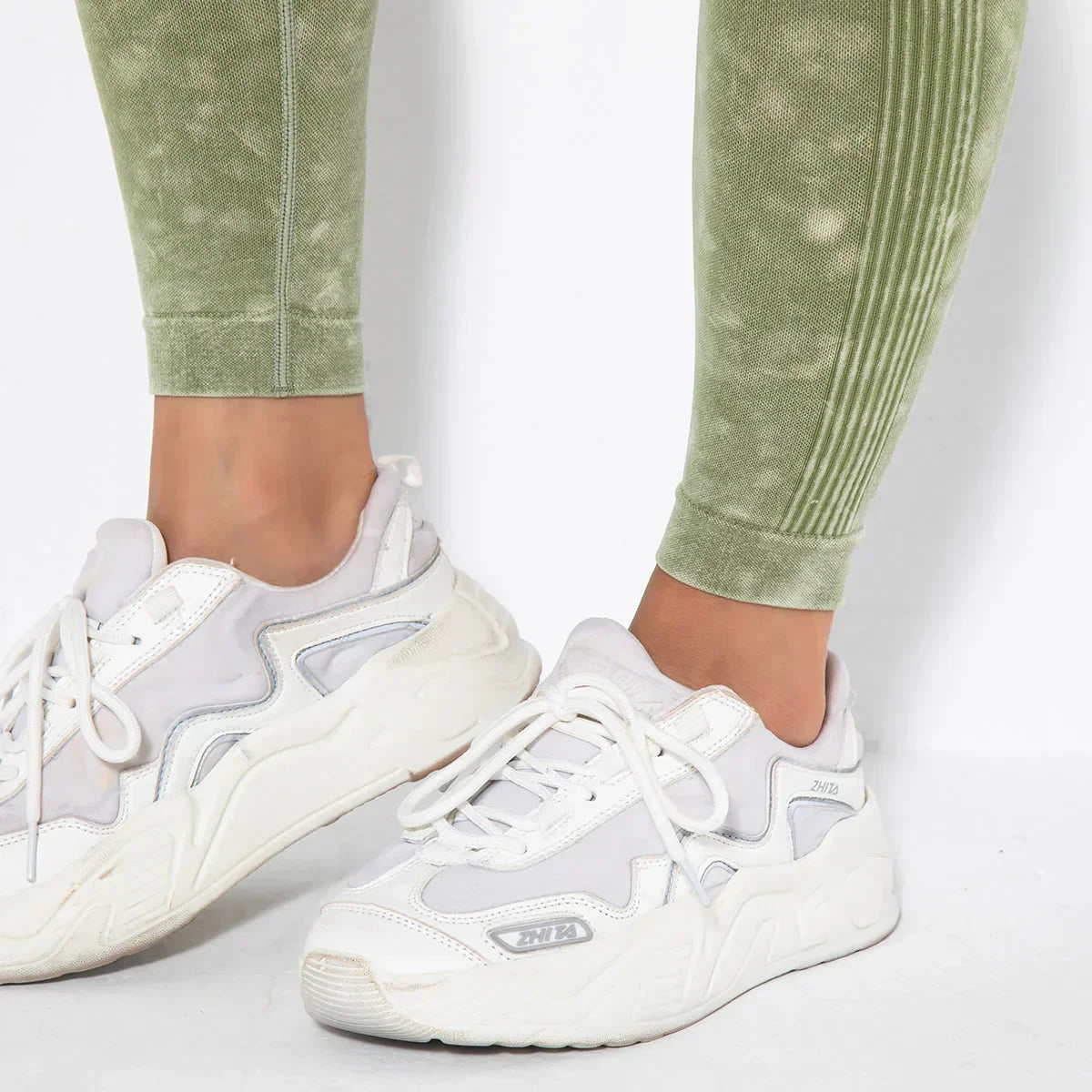 Damen-Yoga-Set für den Sommer 2025 mit Cropped-Top - Nahtlos - Nova