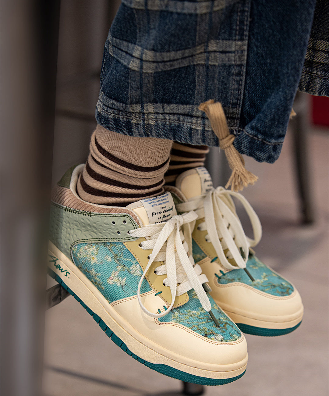Stilvolle Damen & Herren Kunst-Sneakers mit Mandelblüten-Print – Arta