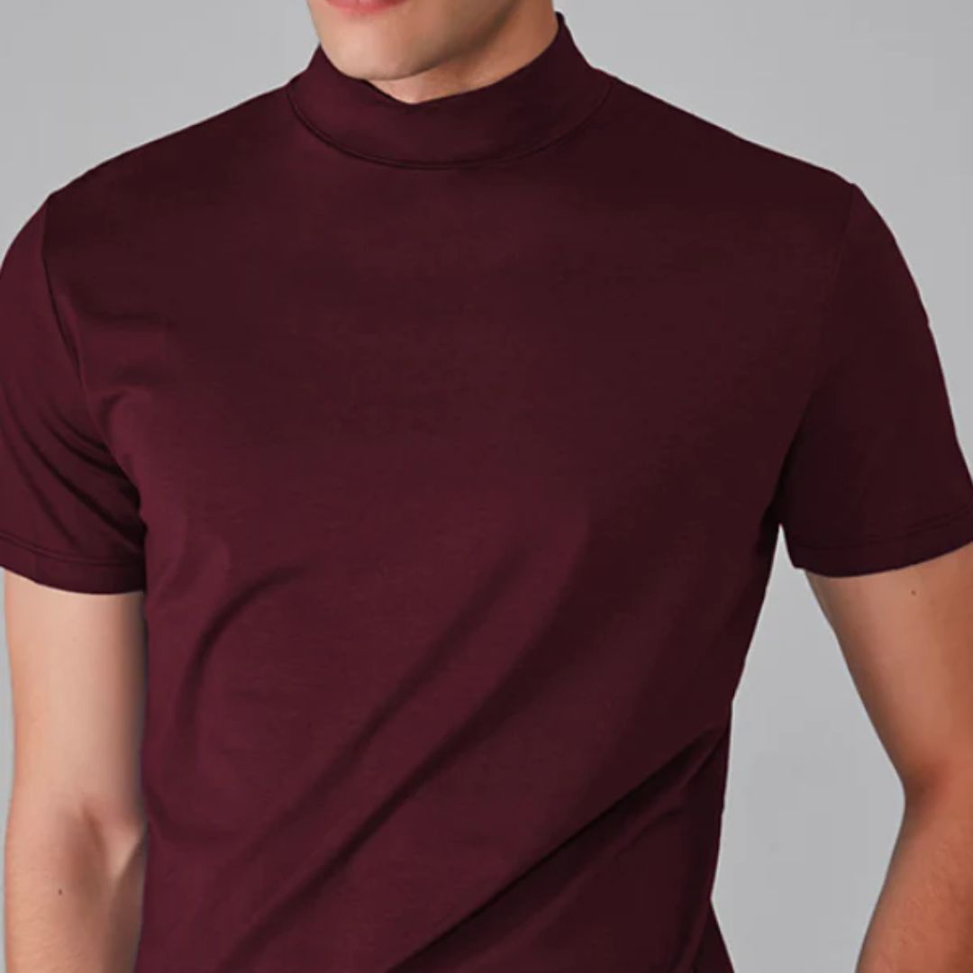 Elegantes Sommerhemd mit hohem Kragen von Ryan
