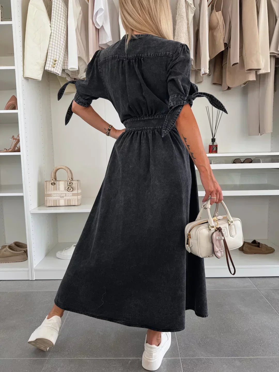 Ivanka – Strahlendes Jeanskleid