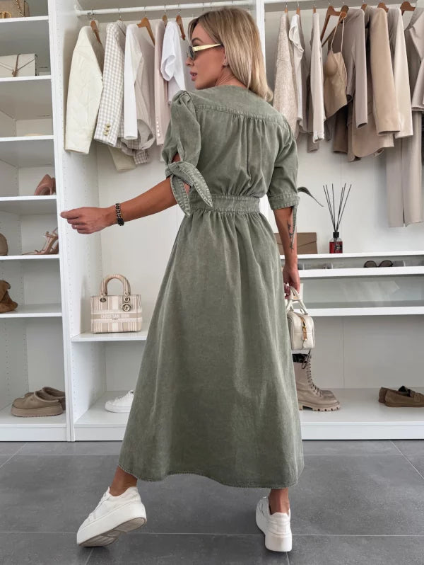 Ivanka – Strahlendes Jeanskleid