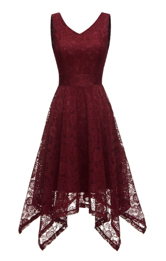 Halterkleid mit Asymmetrischen Kanten für Sommer 2025 - Marie