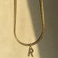 Goldene Initialen-Kette – Ella