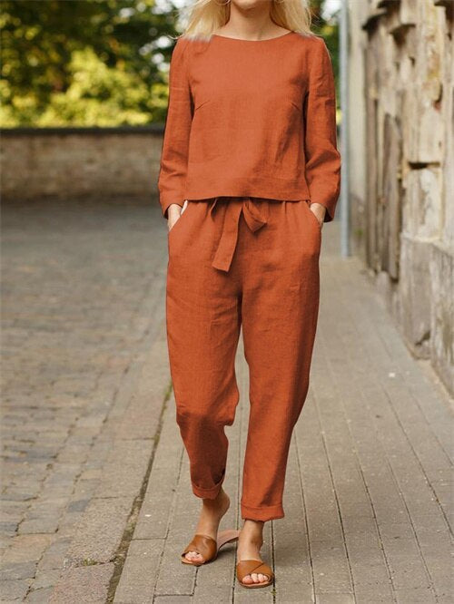 Zweiteiliges Damen Outfit mit Rundhals-Shirt & Hose mit Gummibund – Nia