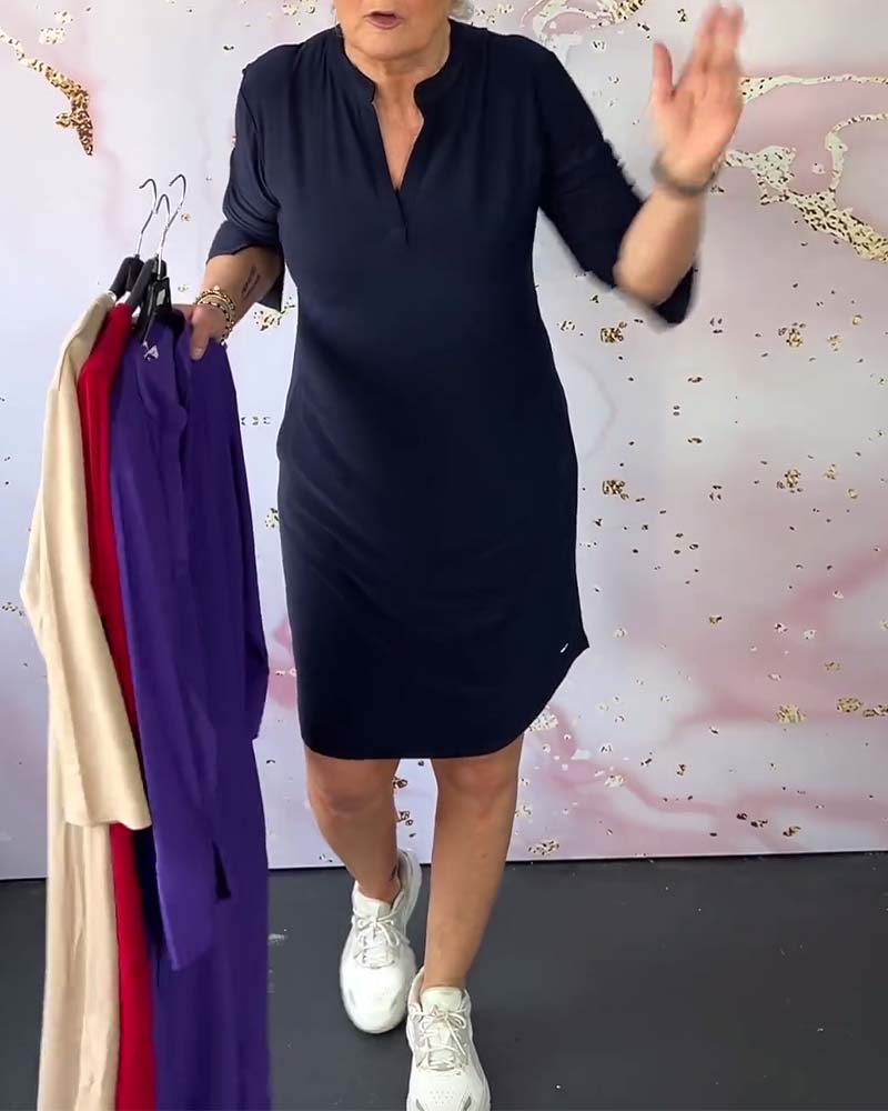 Hanneke – Zeitloses V-Ausschnitt-Kleid