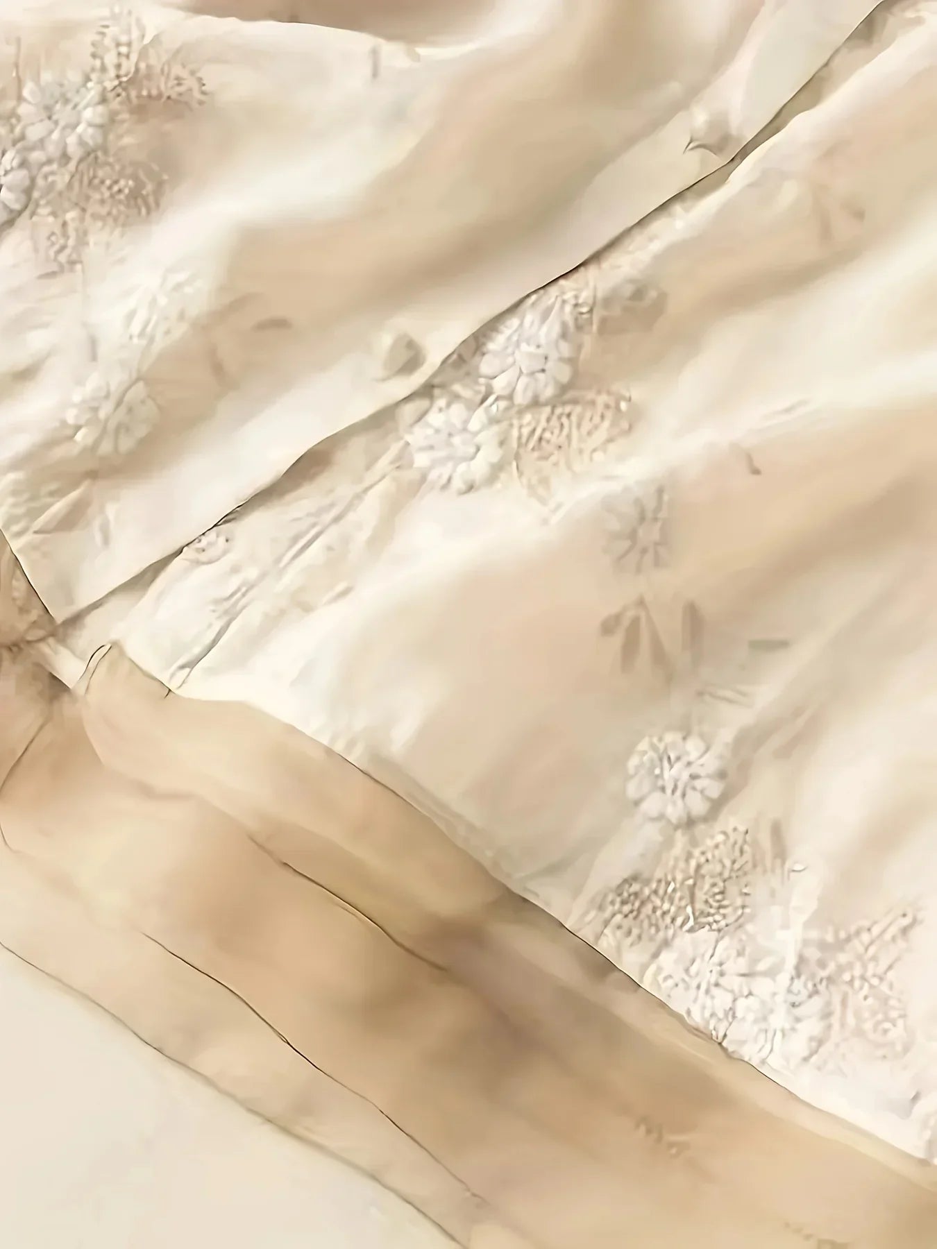 Blumenbluse | Eliza | Bestickt | Knopfverschluss | Frühling 2025 | Modisch