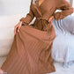 Aventura – Elegantes Plissee-Wickelkleid