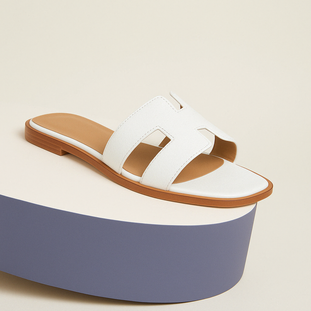 Damen Flache Sandalen : Elegante Sommerschuhe, Bequeme Slipper mit Cut-Out Design für Alltag & Urlaub