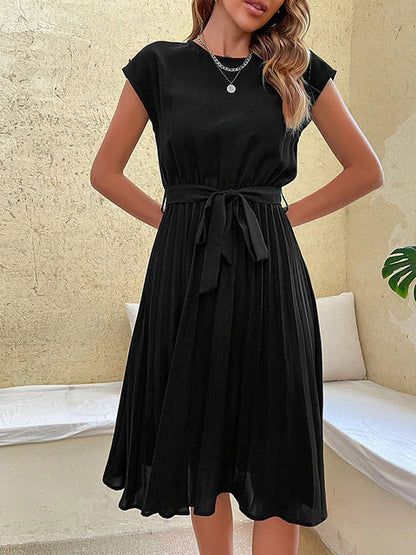 Claire - kurzärmeliges plissiertes lässiges minikleid für den sommer 2023