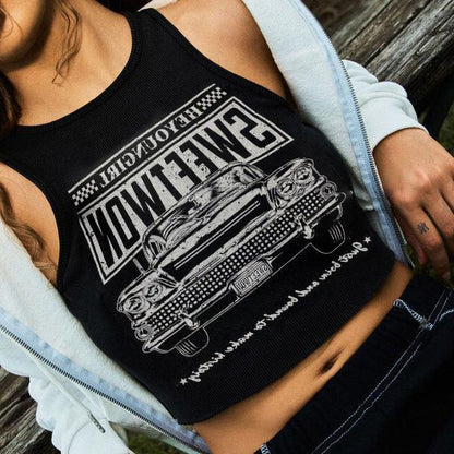 Trendiges Damen Crop-Top mit Auto-Print und Rundhalsausschnitt – Maila