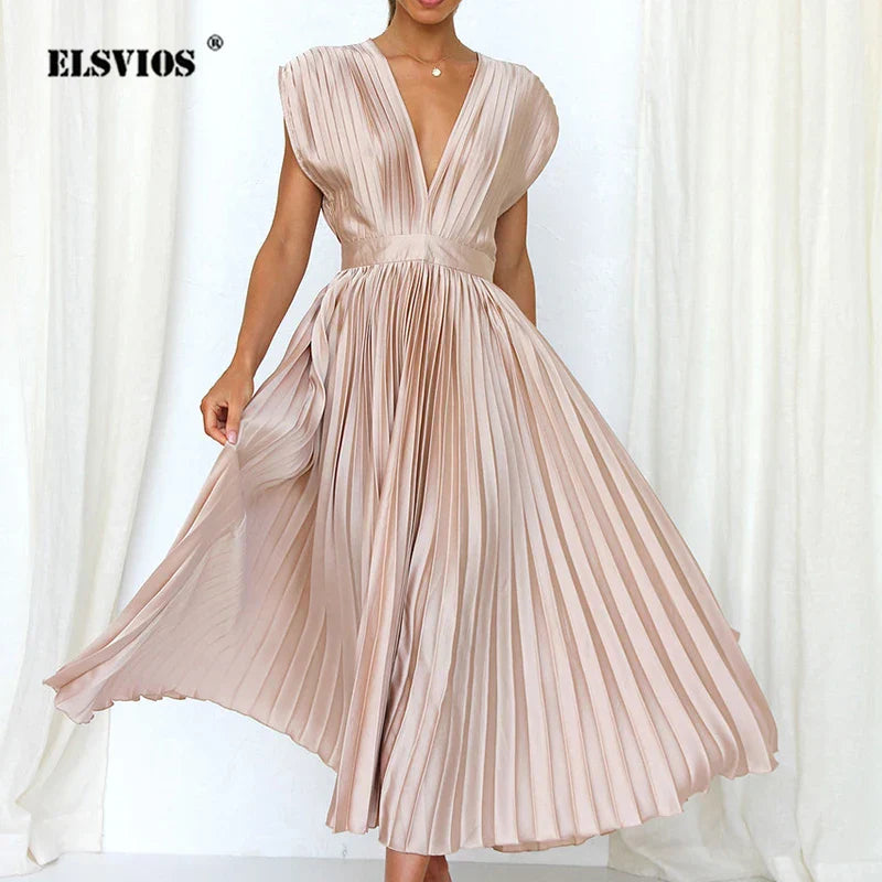 Liora – Elegantes Faltenkleid