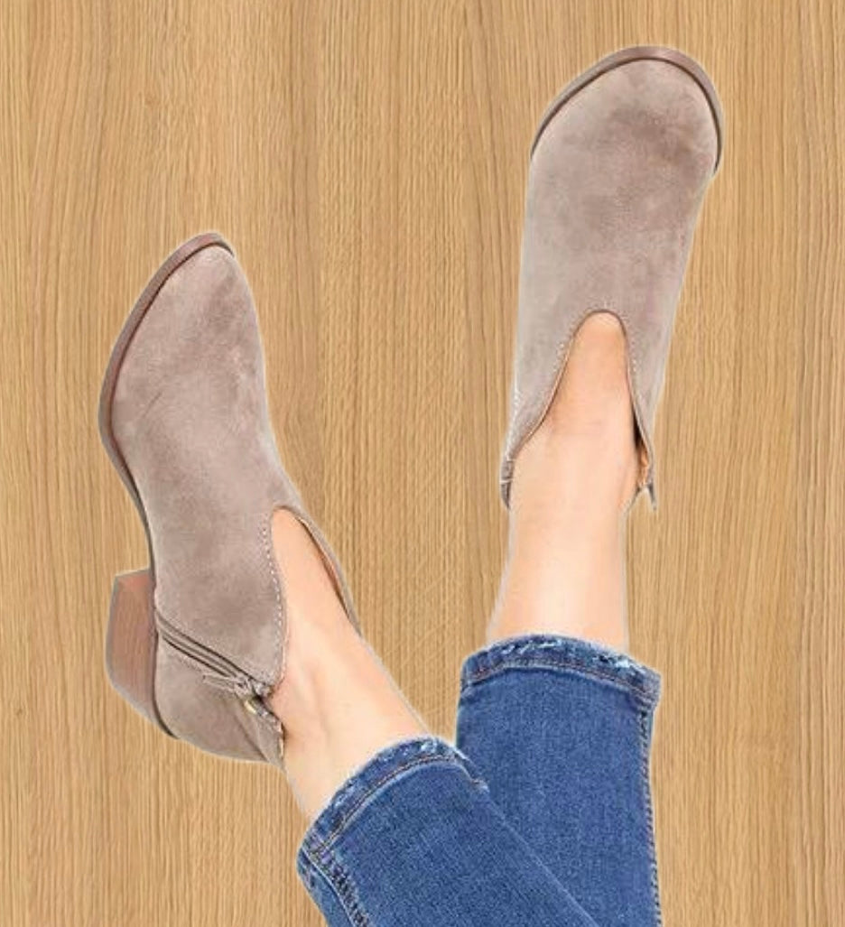 Elegante V-Cut Damen Stiefeletten | Moderne Alltagsschuhe