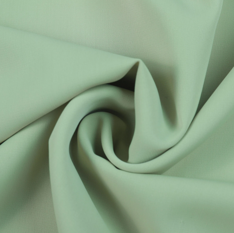 Oberteil für Frauen mit tiefem Ausschnitt - Frühling 2025 Kollektion