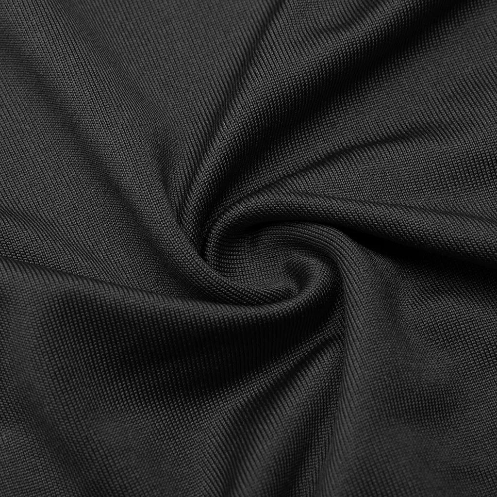 Elegantes Kleid mit Pailletten in Übergröße