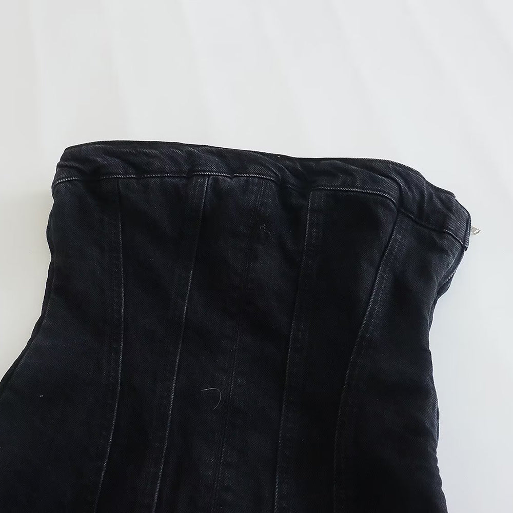 Trägerloses Sommerkleid | Cool und einzigartig für 2025