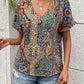 Elizabeth – elegante bluse mit paisley-print und v-ausschnitt