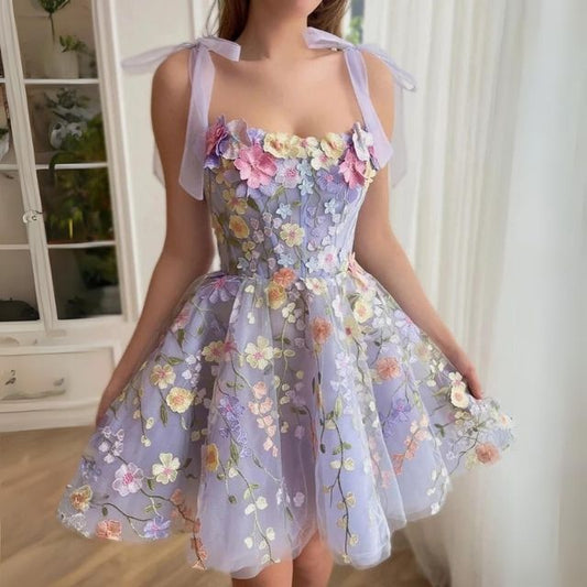 Cocktailkleid aus Tüll mit Blumenapplikationen - Rosalie, Frühling 2025 Edition