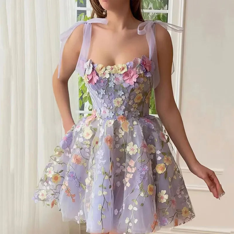 Cocktailkleid aus Tüll mit Blumenapplikationen - Rosalie, Frühling 2025 Edition