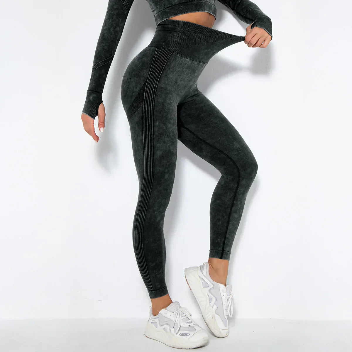 Damen-Yoga-Set für den Sommer 2025 mit Cropped-Top - Nahtlos - Nova