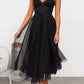 Ärmelloses Damen-Midikleid mit dünnen Trägern für den Sommer