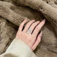 S-förmiger Silber Zirkonia Ring – Seraphine