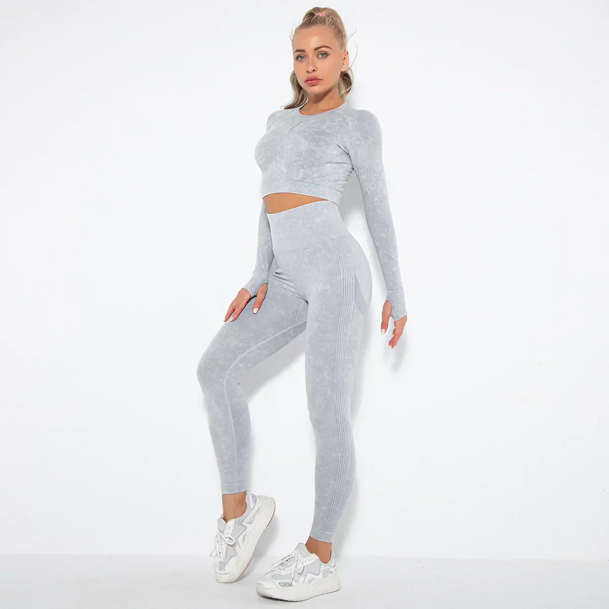Damen-Yoga-Set für den Sommer 2025 mit Cropped-Top - Nahtlos - Nova