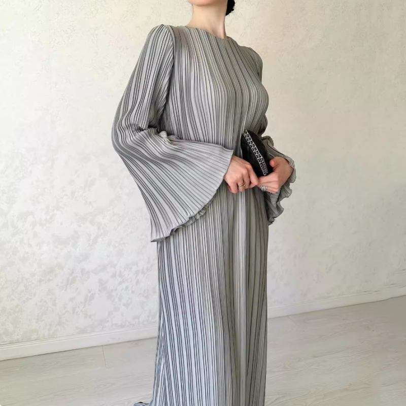 Maira - elegantes Kleid mit ausgestellten Ärmeln