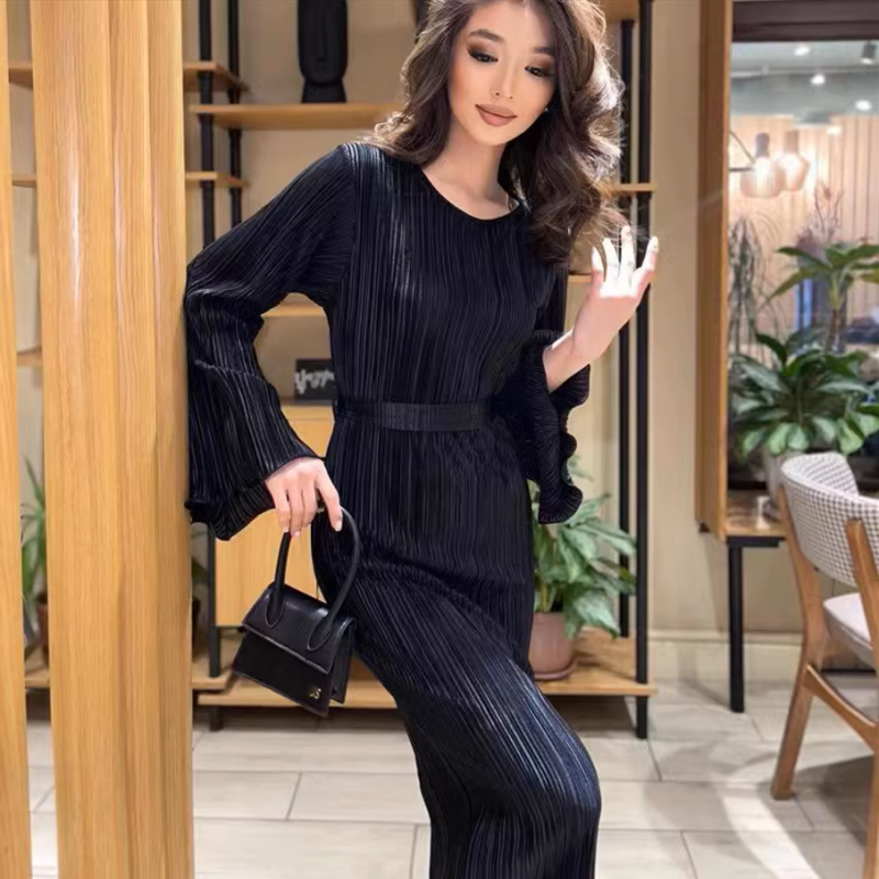 Maira - elegantes Kleid mit ausgestellten Ärmeln